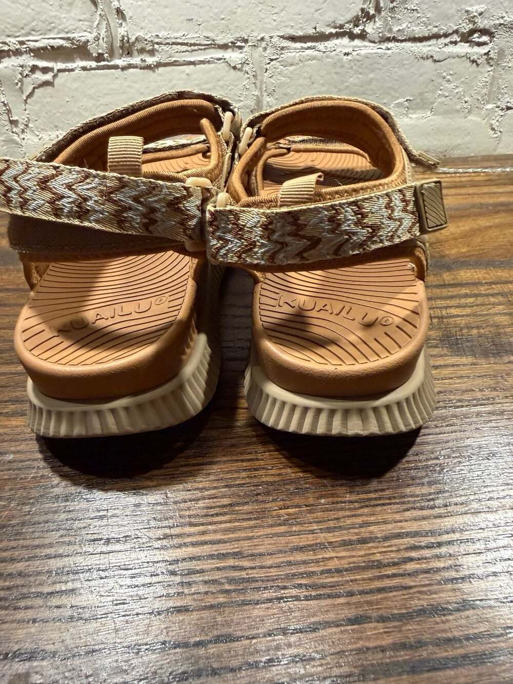 KuaiLu Women’s Sandals with Arch Support and Adjustable Straps - Picture 7 of 16